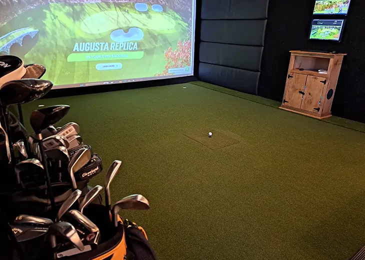 SYNLawn indoor golf simulator